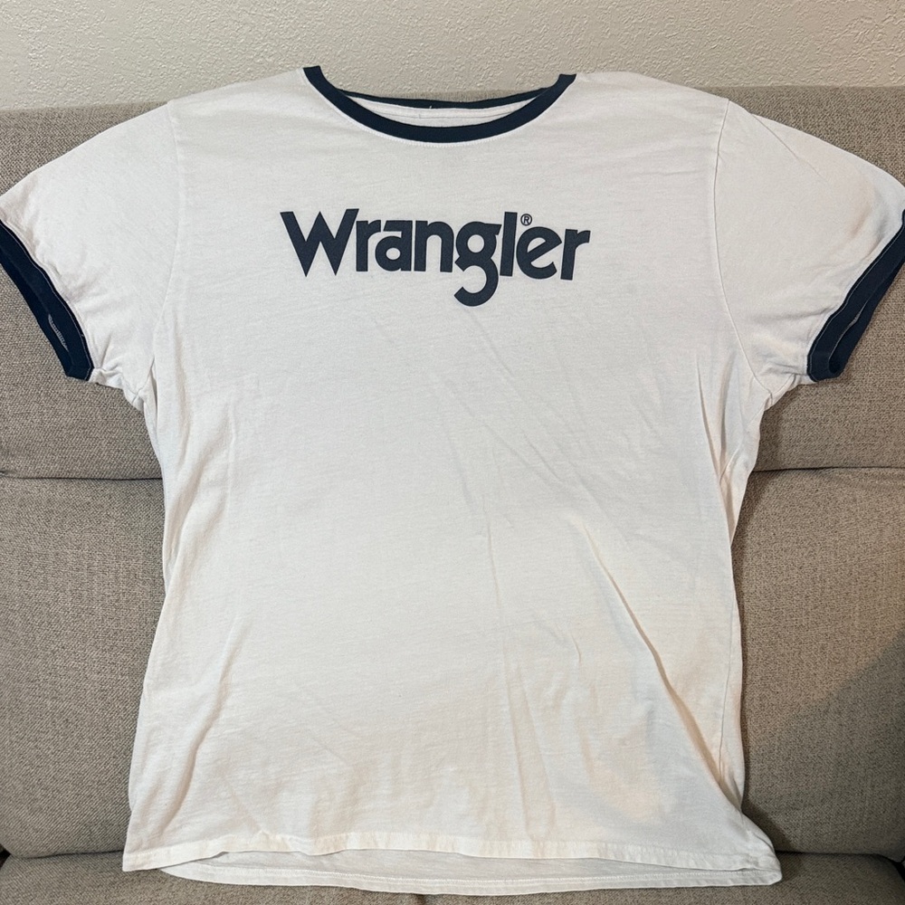 Wrangler - Women’s tee size XL